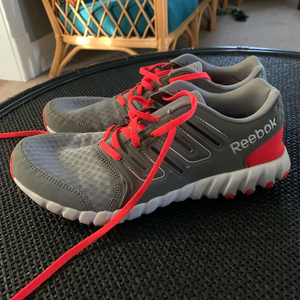 Reebok active shoes